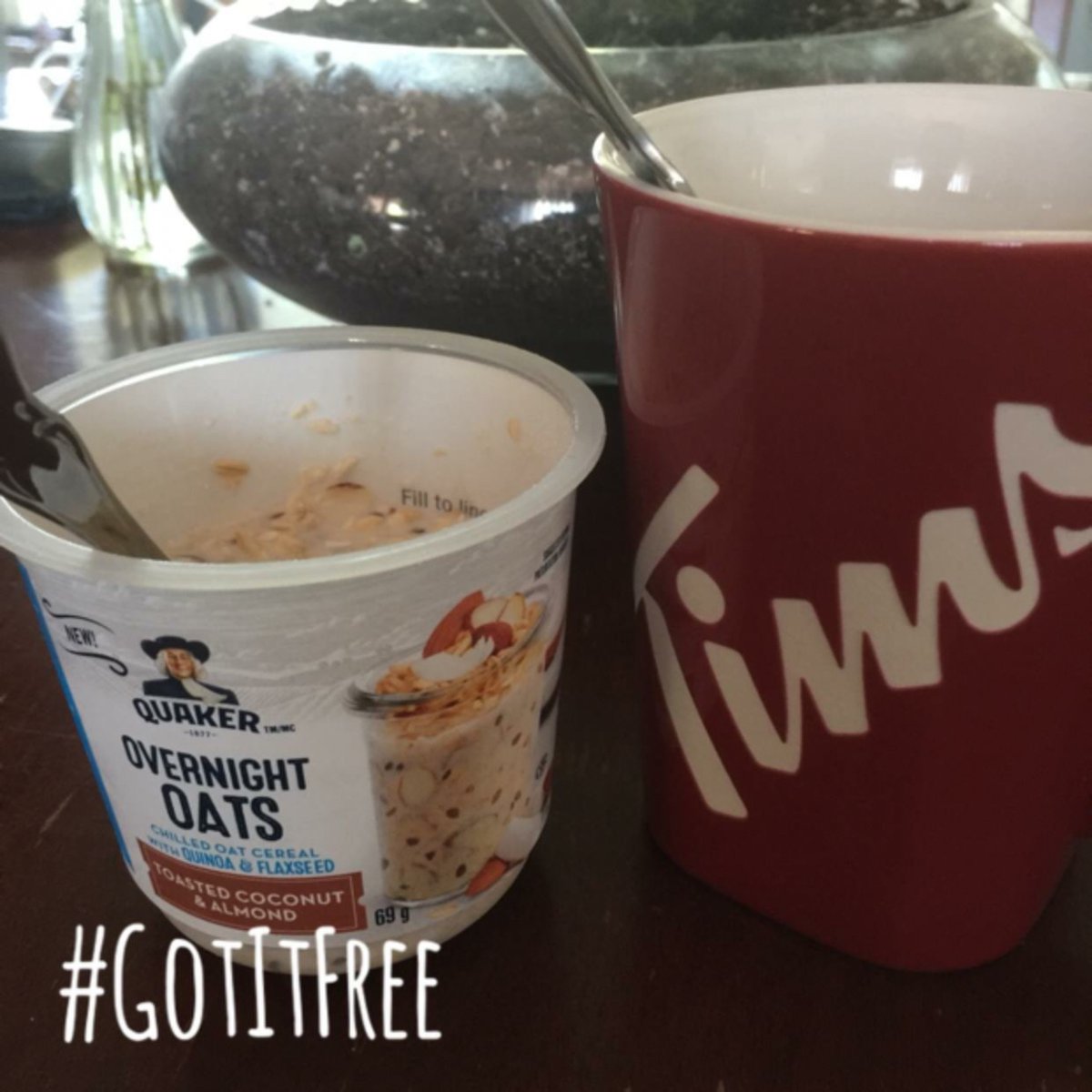 CarrieGallop's tweet photo. I received this product Free from Influenster to test and review. The milk didnβt steep well and the flavour wasnβt great. The price point is high too. Didnβt love it. @QuakerCanada @Influenster #SteepSleepEat #Contest #Complimentary #Product #Review #Breakfast #Oatmeal https://t.co/tQ6iQGS3Ja