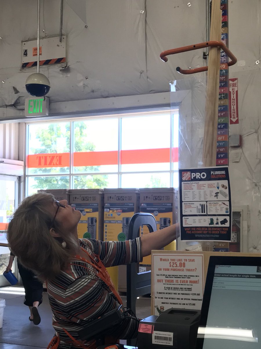 ashleyashes454's tweet photo. Molding observation time for the weekly accuracy review! Patrice did not take the customers word that both his sticks of moulding were ten feet... and good thing! They were eleven! And a recovery to boot! Great job Patrice! #bestfrontendever @hydem83 @HDBendBob https://t.co/ThJ8fFkSGN