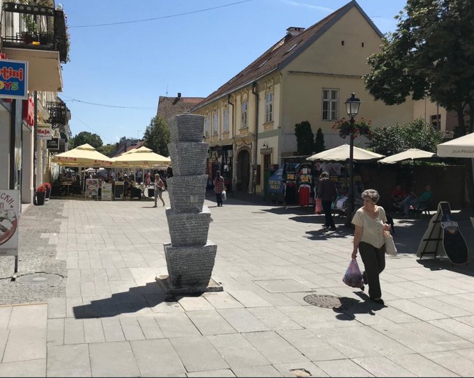 Погледај слику на Твитеру