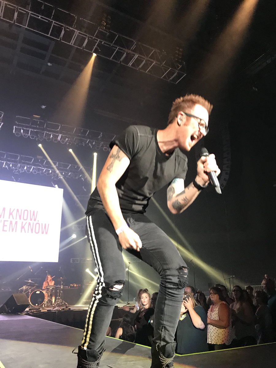 MappStephanie's tweet photo. Great concert!!! #ElevateAZ @ryansmusic https://t.co/QwhQYCQO30
