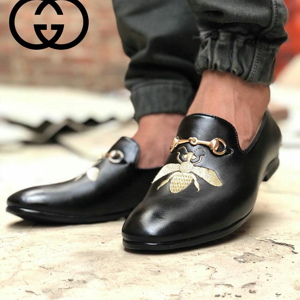 FBloggers11's tweet image. # gucci
7-10 sizes
*1099/- free ship*
📲 What&apos;s app-9990624415
@FBloggers11
