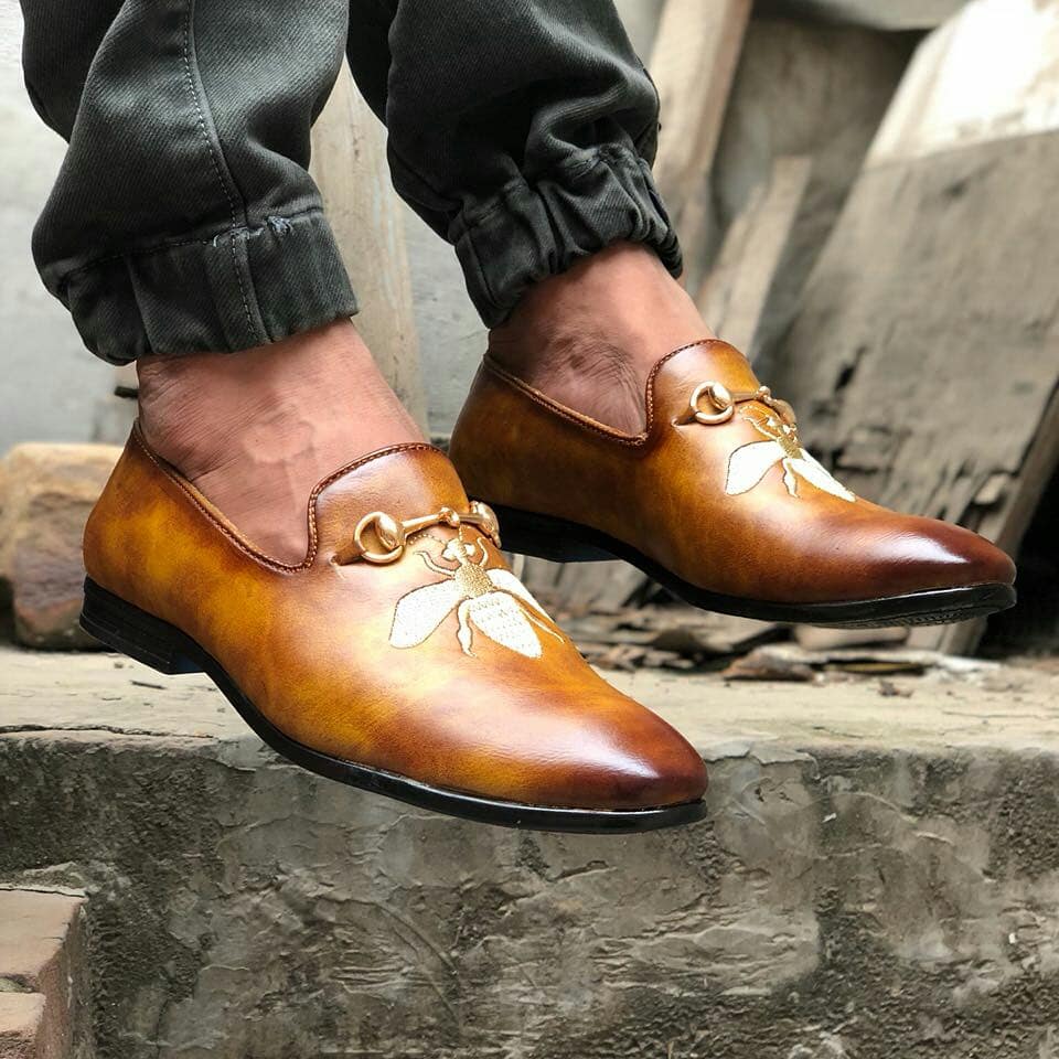 FBloggers11's tweet image. # gucci
7-10 sizes
*1099/- free ship*
📲 What&apos;s app-9990624415
@FBloggers11