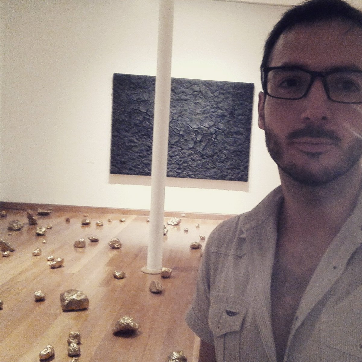 Gaston_Sabres's tweet photo. De un domingo de museo en @MAVIchile
#MAVI #MAVIChile #MuseoDeArtesVisuales #Exposición #Paseo #Arte #Art #WereWolf https://t.co/Bg3N1Jjqy9