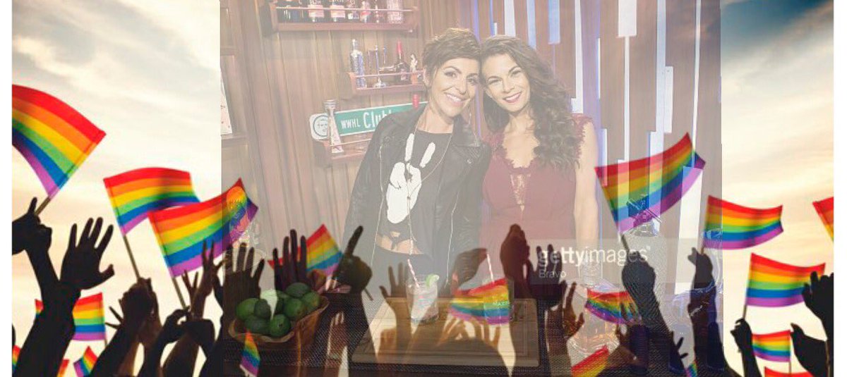 RobynJLevy's tweet photo. #HappyPride #bravopride #robynandchristina #lesbianpride #mommypride #nycpride #njpride #allyouneedislove #herscope #lword #rainbowlove #2moms #robynlevy #christinaflores #bravoclubhouse 🌈 https://t.co/JBFynmdKir