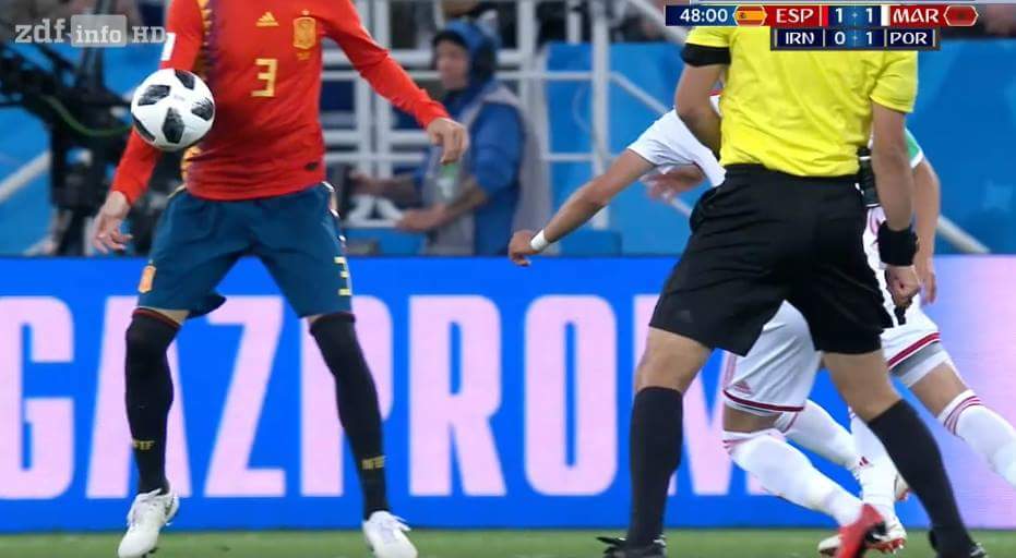 fbcnewsarabia's tweet photo. #VarIsBulshit #FifaWorldCup2018 #morocco https://t.co/Ar4kYeqmrW