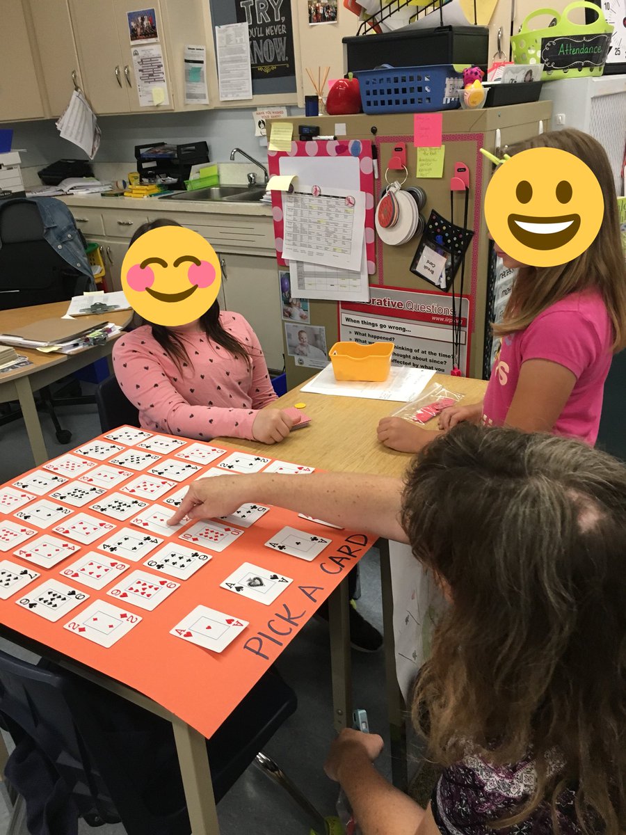 gagne_k's tweet image. Great day of Probability Learning! #excitedlearners #probabilityconversations #probabilityfair Thanks for joining us @MrshinrichsT ! @BellviewBobcat @GEDSB