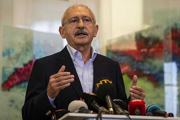 Kılıçdaroğlu'na CHP'li vekilden istifa çağrısı

cumhuriyet.com.tr/haber/siyaset/…