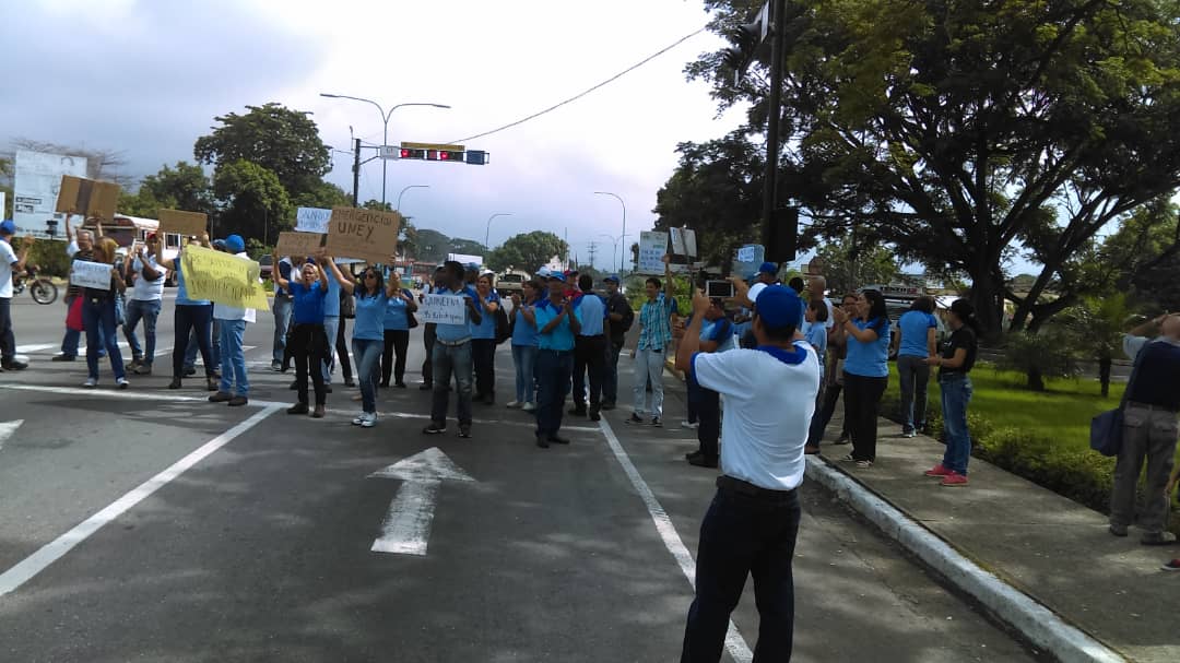 Trabajadores  UNEY tweet media