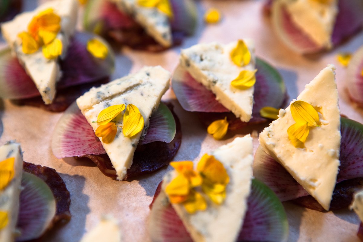 Murray's Cheese tweet media