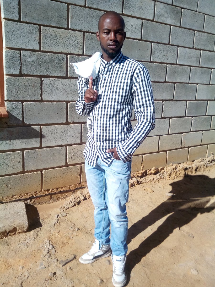 ReaReaRealeboha's tweet photo. REALEBOHA https://t.co/yBtuqNHwdO