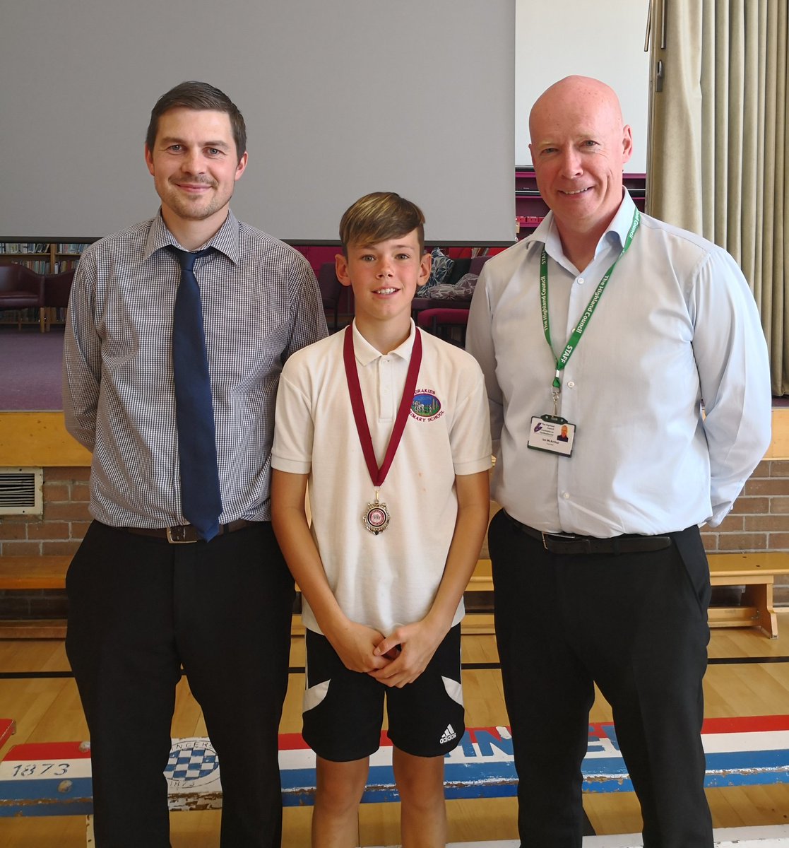 MariaMacleod3's tweet photo. Fantastic P7 leavers assembly today @DrakiesPS Well done to all the pupils for their fab performances... And thank you to all the staff @DrakiesPS #drakiessportsplayers https://t.co/UQM6k3PkrA