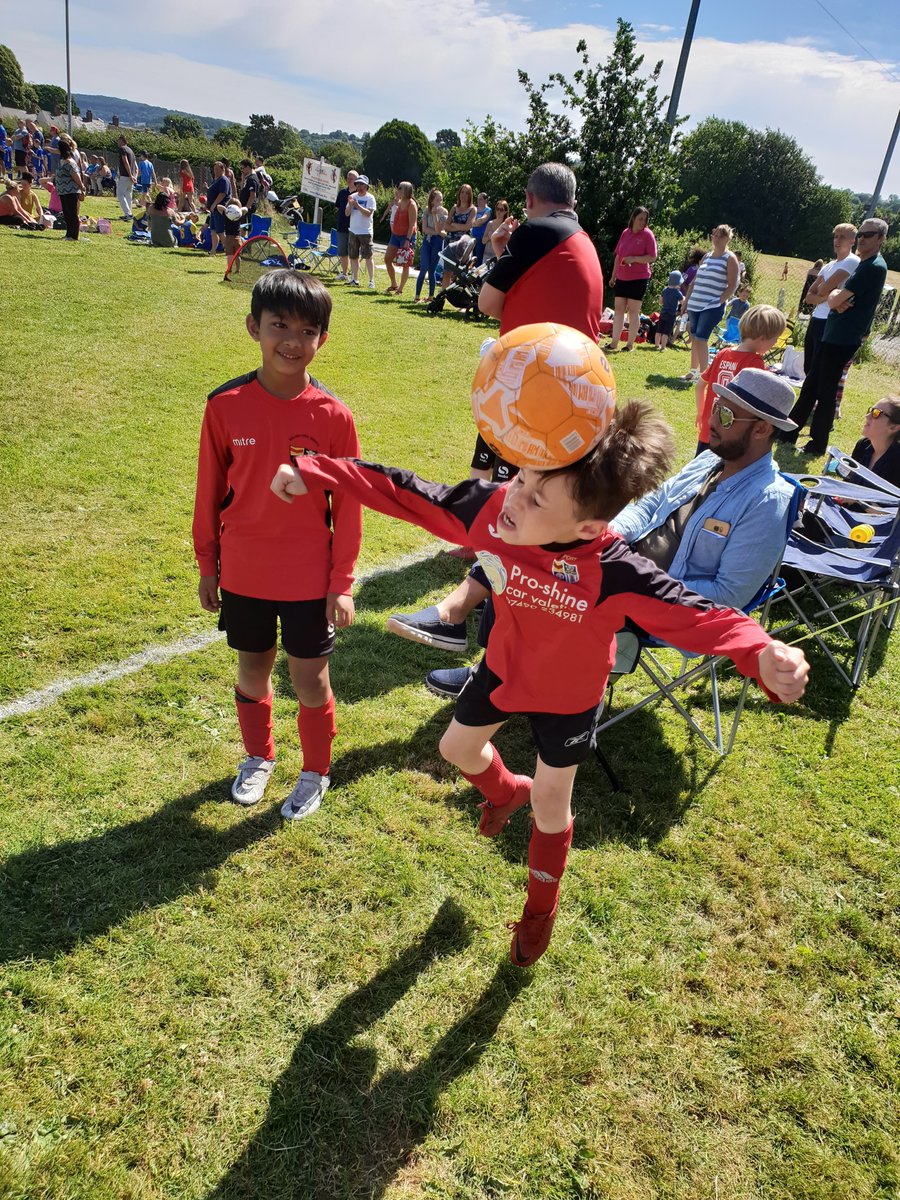 NptCivilService's tweet photo. Saturday 23rd June 2018
Under 8s - Caerleon JYFC Tournament - Tweet 1
Huge well done to all of our U8s who had 17 players at this tournament, through their commitment and hard-work in the heat in a full day tournament.
#NPTCivilService
#CivilServiceNPT
#NewportCivilService https://t.co/o9bJxQFZs6