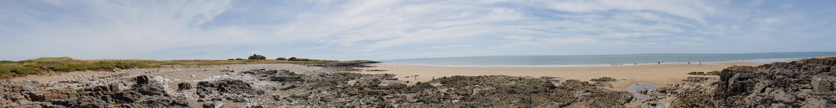 mrlewis90's tweet photo. Just a sutnning view. #restbaybeach #restbay #SamsungS9 #Photography #Picture #DayOut #visitwales #beach #nature #sea #rocks #BeautifulPlace #VisitPorthcawl #southwales #beautifuldayโ๏ธ #Walesโค๏ธ https://t.co/mUih65dE7r