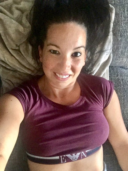 Euch eine gute Nacht meine S&uuml;&szlig;en 💋😘💦  https://t.co/hVbn5tBNKD https://t.co/Nf3NCpyT5V<a href="/tag/girl"class="tags"><span>#girl</span></a><a href="/tag/summer"class="tags"><span>#summer</span></a><a href="/tag/sexy"class="tags"><span>#sexy</span></a><a href="/tag/hot"class="tags"><span>#hot</span></a><a href="/tag/travel"class="tags"><span>#travel</span></a><a href="/tag/pool"class="tags"><span>#pool</span></a><a href="/tag/relaxing"class="tags"><span>#relaxing</span></a>