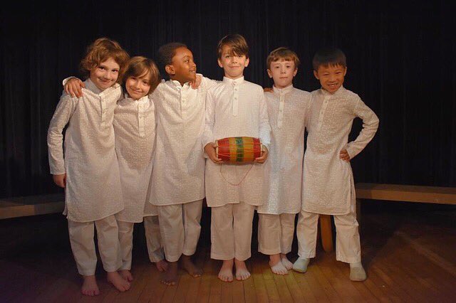 SteinerSchoolNY's tweet image. Dear #steinercommunity "The Drum", the #steinerfirstgrade Class play!

vimeo.com/276670719

#steinerdramaprogram #steinerelementary #steinerstudents #wewalkinbeauty #thewaldorfway #waldorfeducation #educationasart #wholehumanbeing #steinercurriculum #steinerteachers