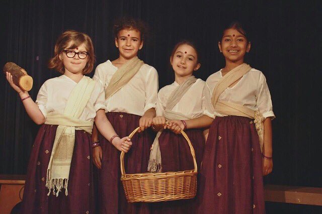 SteinerSchoolNY's tweet image. Dear #steinercommunity "The Drum", the #steinerfirstgrade Class play!

vimeo.com/276670719

#steinerdramaprogram #steinerelementary #steinerstudents #wewalkinbeauty #thewaldorfway #waldorfeducation #educationasart #wholehumanbeing #steinercurriculum #steinerteachers