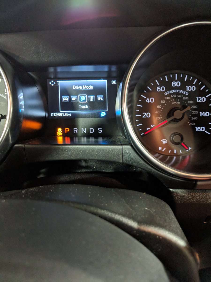 irshmnbyrne's tweet image. Hmmn, not sure free upgrade rental cars should have this drive setting. #TrackMode