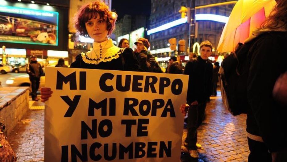 rogeliomarin13's tweet photo. @idencolectiva 
#ParoNacional
Mañana de 7 a 9 por #AM1010 o x https://t.co/7drQEeZaGP  el Análisis y como sigue el plan de lucha contra #MauricioMacri y el #FMI, te lo cuentan @lfpadin1, @sbatakis (#SilvinaBatakys)
 https://t.co/lOgsAadaoq