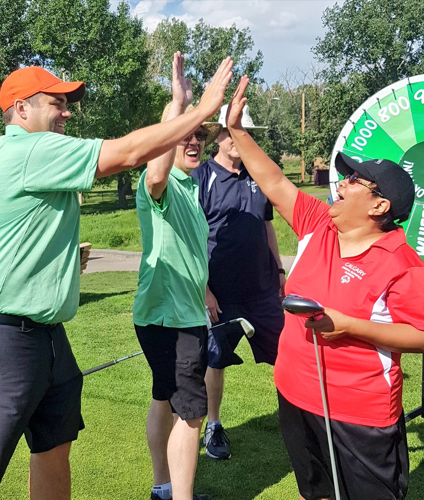 What a day at #SpecialOlympics <a href="/SpecialOCalgary/">Special Olympics CGY</a> Golf Tourney!My Special Olympian Heather was a rock star!Loved our team from Calgary Old Time Hockey Players Assoc! Awesome 2C <a href="/NHLFlames/">Calgary Flames</a> <a href="/TroyBrouwer36/">Troy Brouwer</a> &amp; <a href="/StoneM26/">Michael Stone</a> supporting this wonderful cause along with many sport celebrities⛳