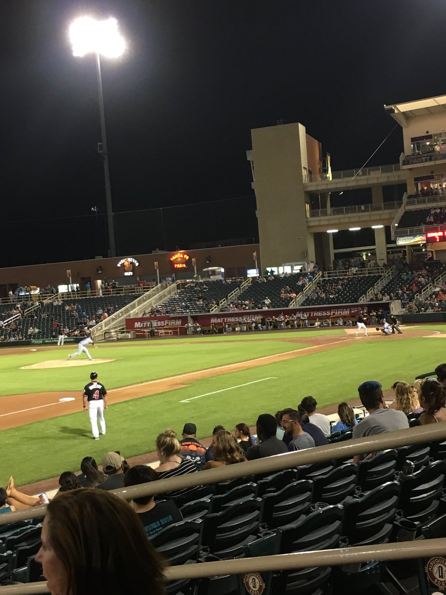 Great game tonight! Don’t forget about karaoke every Thursday night🎤#karaoke