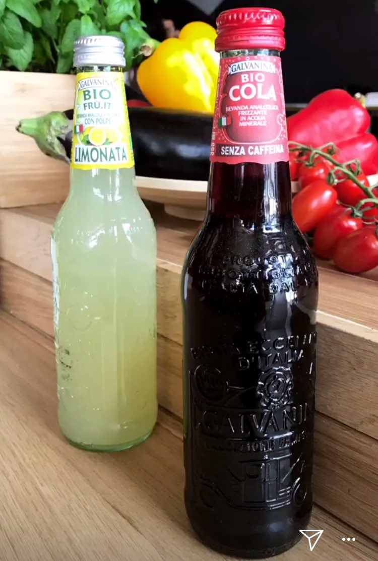 zzetta_pizza's tweet photo. For that perfect sunny weather we got delicious bio drinks! Natural and healthy alternative to the fizzy drinks! πΉβοΈ
#vegan #zzetta #soulfiredfood #bestrestaurants #summer
##cannintown #rathbonemarket #newham #Canarywharf, #Silvertown #Docklands #WestHam #Upton, #GlobeTown https://t.co/c5guTQgTok