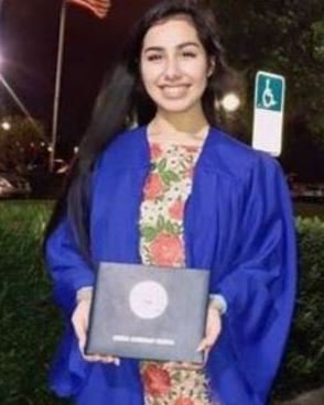 VinniePolitan's tweet image. MISSING - PLEASE SHARE - 18 Years Old  Sarah Heinrich was in INDIANAPOLIS on Saturday visiting family Any Info: IMPD at 317-327-3811