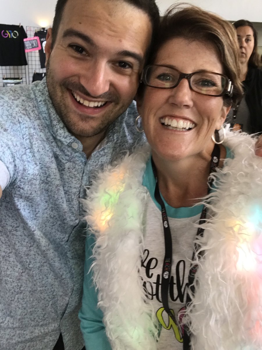 alciasullo's tweet photo. I FINALLY was able to catch up with @ChrisPombonyo today at #GYTO18 #getyourteachon He is the best ever!! https://t.co/TnosG8ALtx