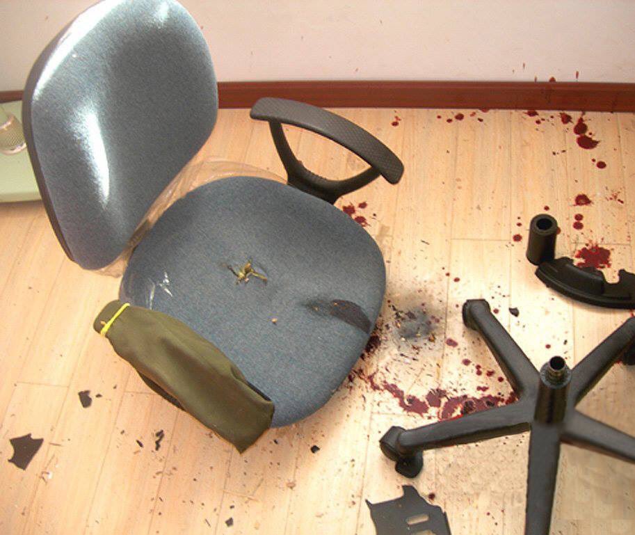 JShadowz's tweet image. Gaming can be dangerous