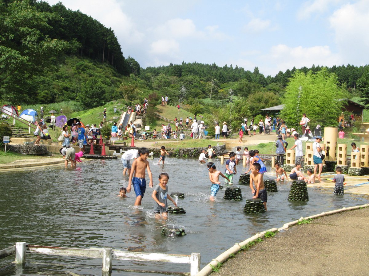 富士山こどもの国公式 Official Na Twitteri おはようございます 今日の富士山こどもの国も とってもいい天気 気温が高く 絶好の水あそび日和だよ カヌー いかだ作り 水のすべり台 ソフトクリーム 今日もたくさん遊ぼう 富士山こどもの国