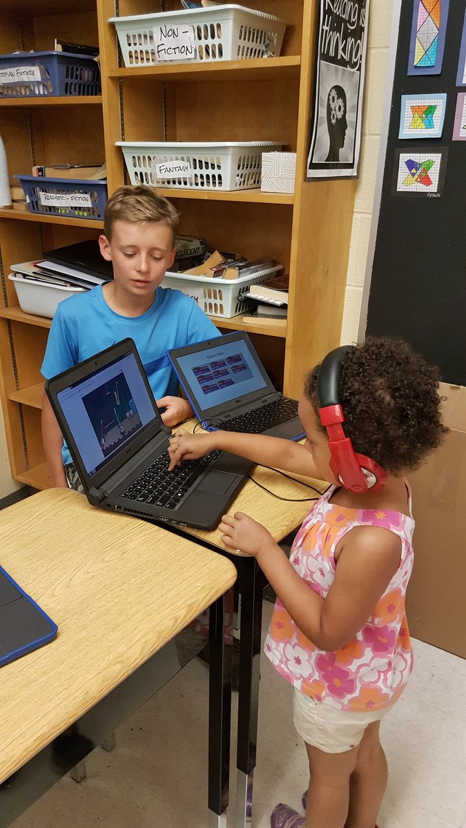 l_felhaber's tweet image. All year long 7/8a have been teaching and sharing learning. At our Coding Fair this was truly evident. Ss shared learning & the stuggles they had along the journey. The feedback from attendees was amazing @PineGlenPS TY  @ryan_psmith for all the support! #TLDSBlearns #tldsbcode