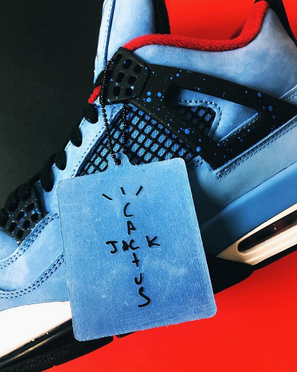 SoleSavy's tweet photo. 🚨🚨🚨  Today we’re giving you a chance to win a pair of Travis Scott x Jordan 4 Retro “Cactus Jack” for free in your size! CANADA ONLY.  Entry is simple!  

1. Make sure you are following @solesavyca 
2. Like this tweet 
3. Retweet this tweet 
4. Comment below with your size! https://t.co/Vo15doa5vW
