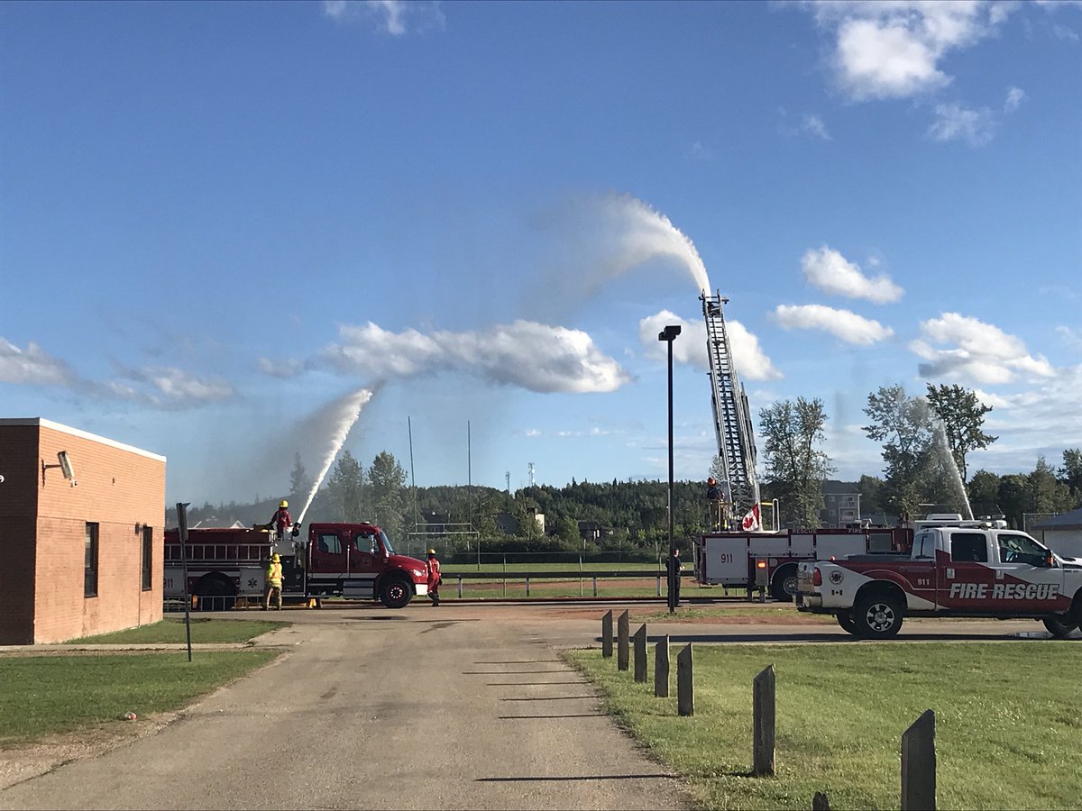FireChiefAlex's tweet image. Beautiful night for pump operator/driver training. @LSRFS #pumpops
