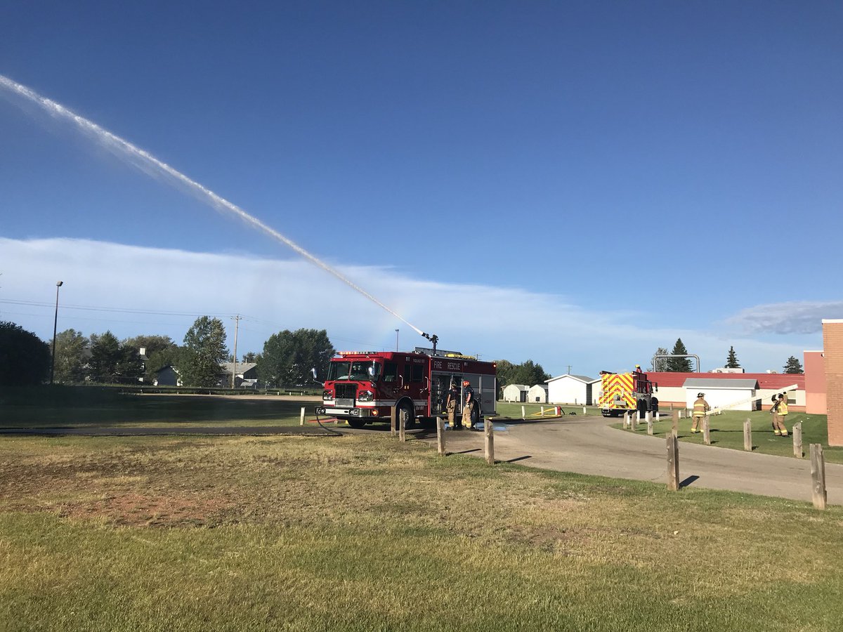 FireChiefAlex's tweet image. Beautiful night for pump operator/driver training. @LSRFS #pumpops
