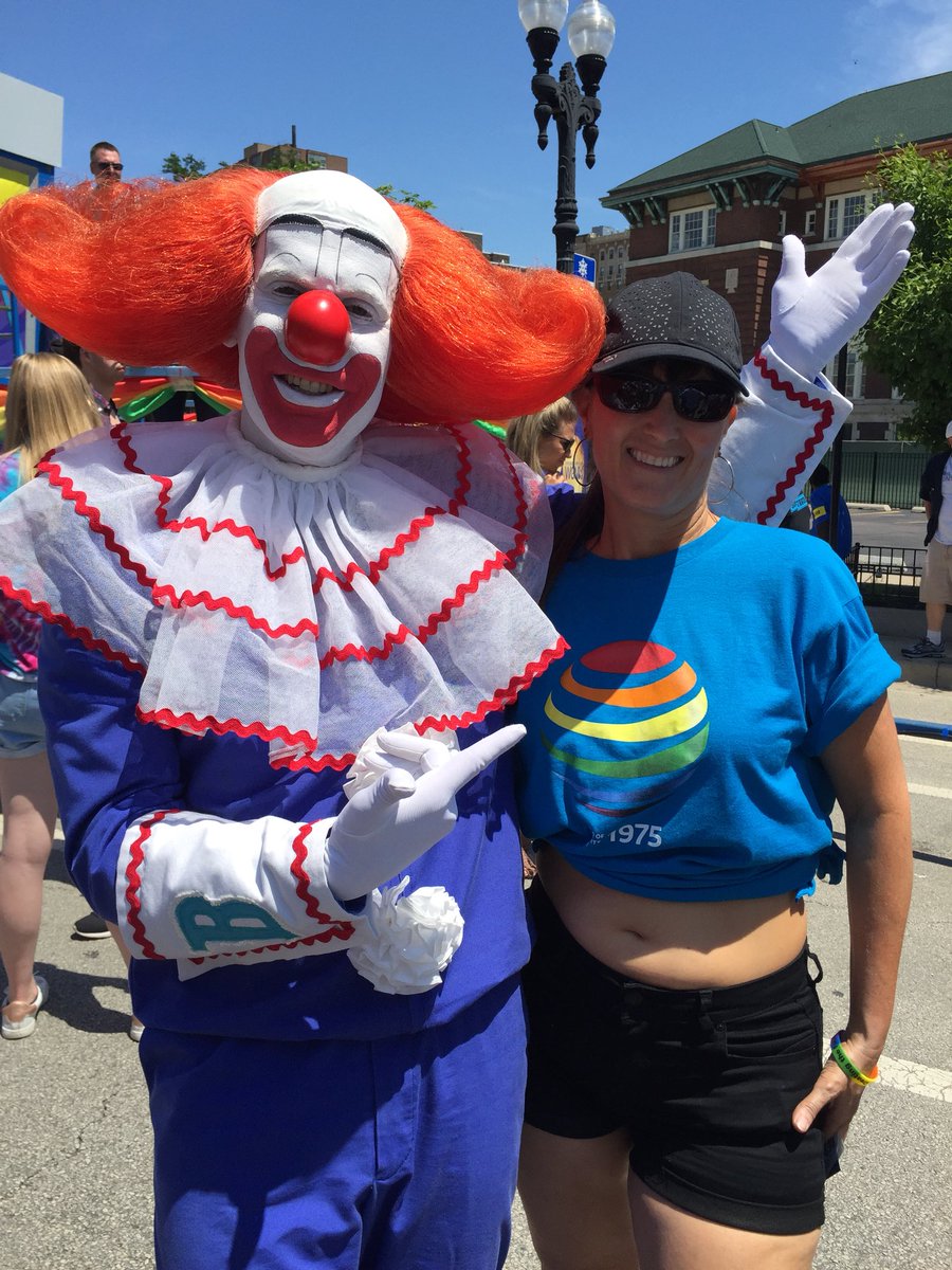 P50F_Chicago's tweet photo. CHICAGO Pride Parade - supporting our community and got to meet BOZO!  #ATTEMPLOYEE #ATTIMPACT https://t.co/Mp5UHUdvms
