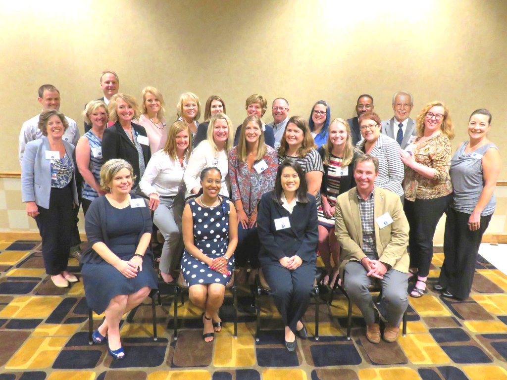 KUcancercenter's tweet photo. Some of our researchers went to the 1st #Missouri #ColorectalCancer Roundtable. They covered current initiatives, heard a keynote called “2018 and Beyond,” had a panel discussion on disparities & ended w/ breakout sessions on regional barriers/resources/approaches. #Screen2Save https://t.co/mqNAdEE6eW