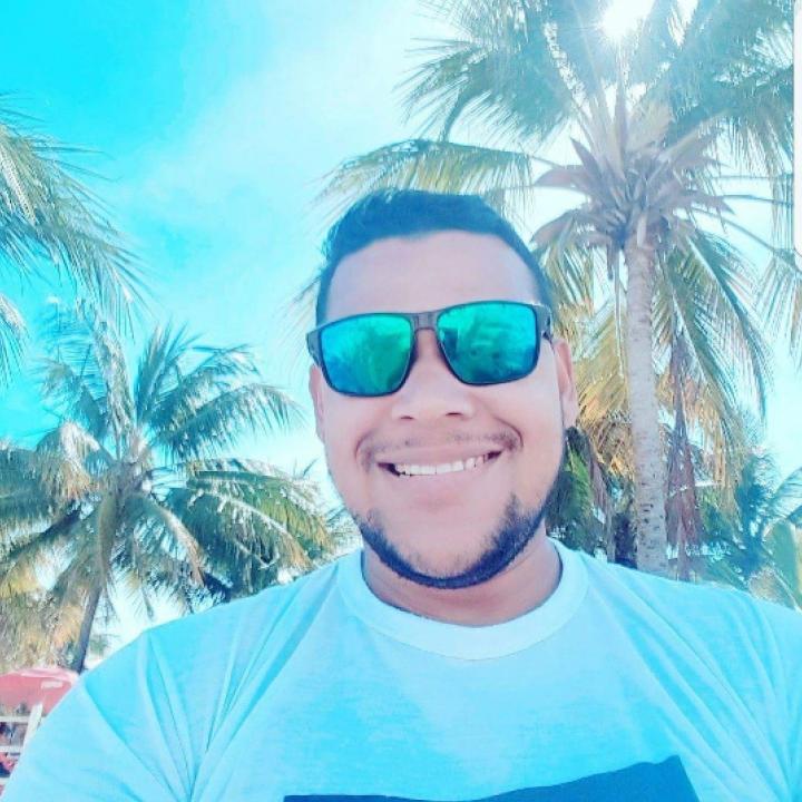 I am streaming on Cube TV，check it out #Cube TV# cubetv.sg/sid/303078402_…