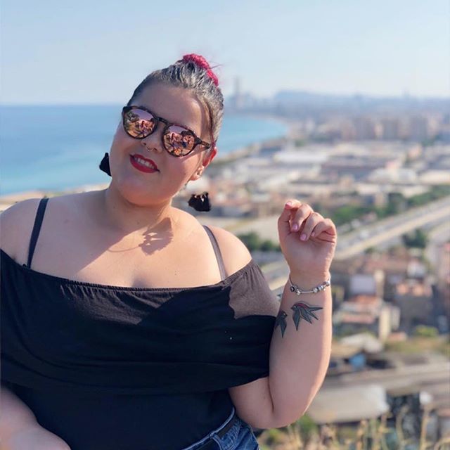 pojukusukuburu's tweet photo. #Repost @cristinamn94
・・・
Sobreviviendo al lunes 😍❤️ #panoramic #montgat #curvy #curve #aconfidentyou #xeharespaña #plussize #plussizegirl #plussizemodel #model #modelcurve #tallagasgrandes #missplussize #gordibuena #gordi #gordifuckingbuena #weloversize #cuerposquemolan… https://t.co/h4V2P4kJRo