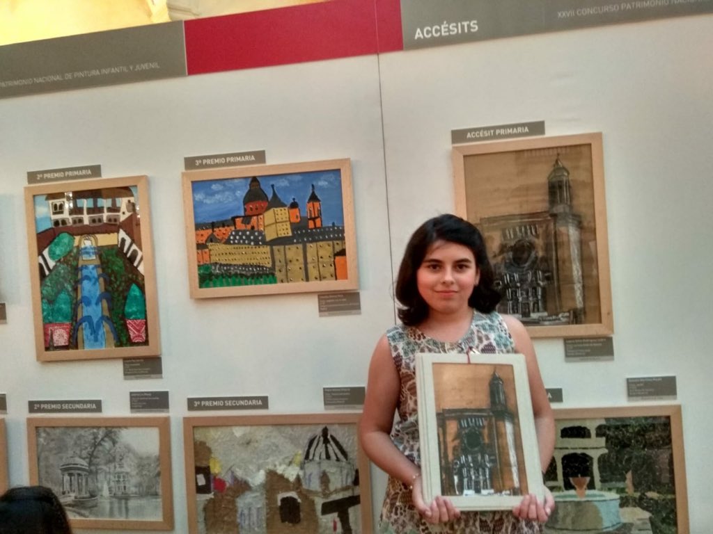 ClaretianasOvi's tweet photo. ENTREGA DE PREMIOS EN EL PALACIO REAL DEL PARDO. Nuestra alumna Laura Sofía Rodríguez Isidro ganadora de un accesit en el XXVII CONCURSO PATRIMONIO NACIONAL DE PINTURA INFANTIL Y JUVENIL PARA CENTROS https://t.co/haunaamlc9