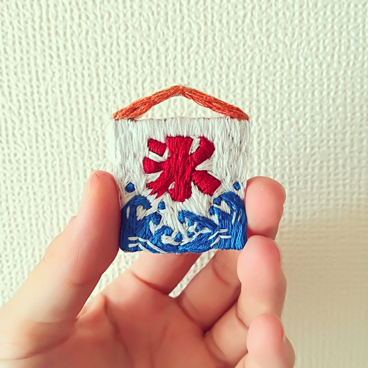 山ニ鳥 今シーズン まだ食べてないなー 刺繍 ハンドメイド Handmade Needlework 氷 氷旗 かき氷 山ニ鳥刺繍展