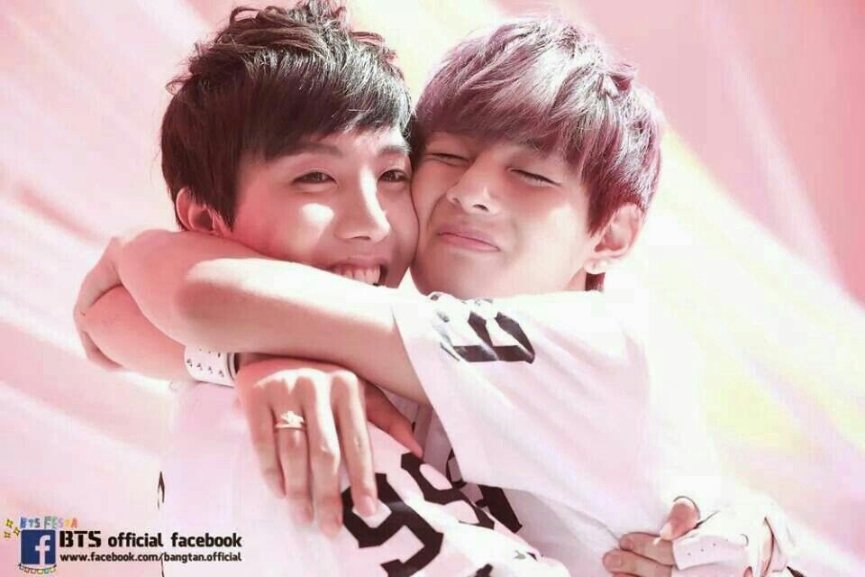 Вишуги бтс. Каналы любящие тэхена. Каналы любящие тэхена. Чонгук чимин и тэхен 2020. Ви и ентан из бтс.