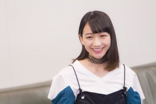 オオカミちゃんあいり 杉本愛里 のセーラー服姿が可愛い 美脚が気になる ぎょぎょっとニュース