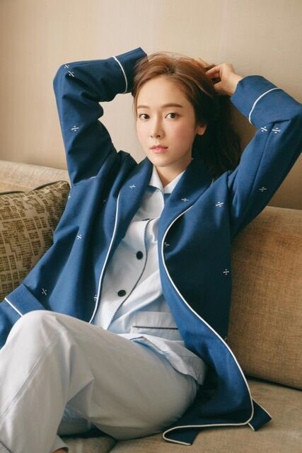 Selling a spot/place/quota on 180628 #jessica #jessicajung #鄭秀妍 #정수연 
meet-and-greet with Jessica Jung in
The Landmark Mandarin Oriental Hotel in #HongKong 

Also receiving order to purchase “the BLANC &amp; ECLARE exclusive loungewear”

Direct/Private msg me if interested