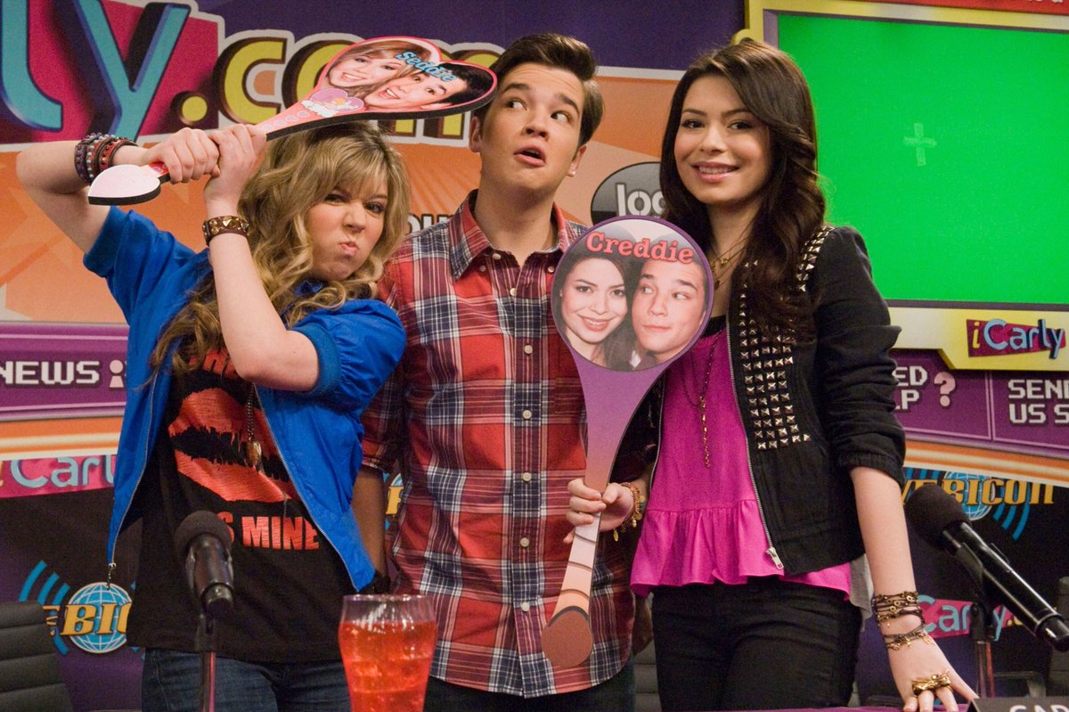 海外セレブの誕生日 در توییتر 6月26日 Happy Birthday Jennette 1992年生まれの26歳 Icarly サムアンドキャット のサム パケット役で知られている ミランダ コスグローヴとは今でも親交があり17年の4月には2人で来日した 代表作