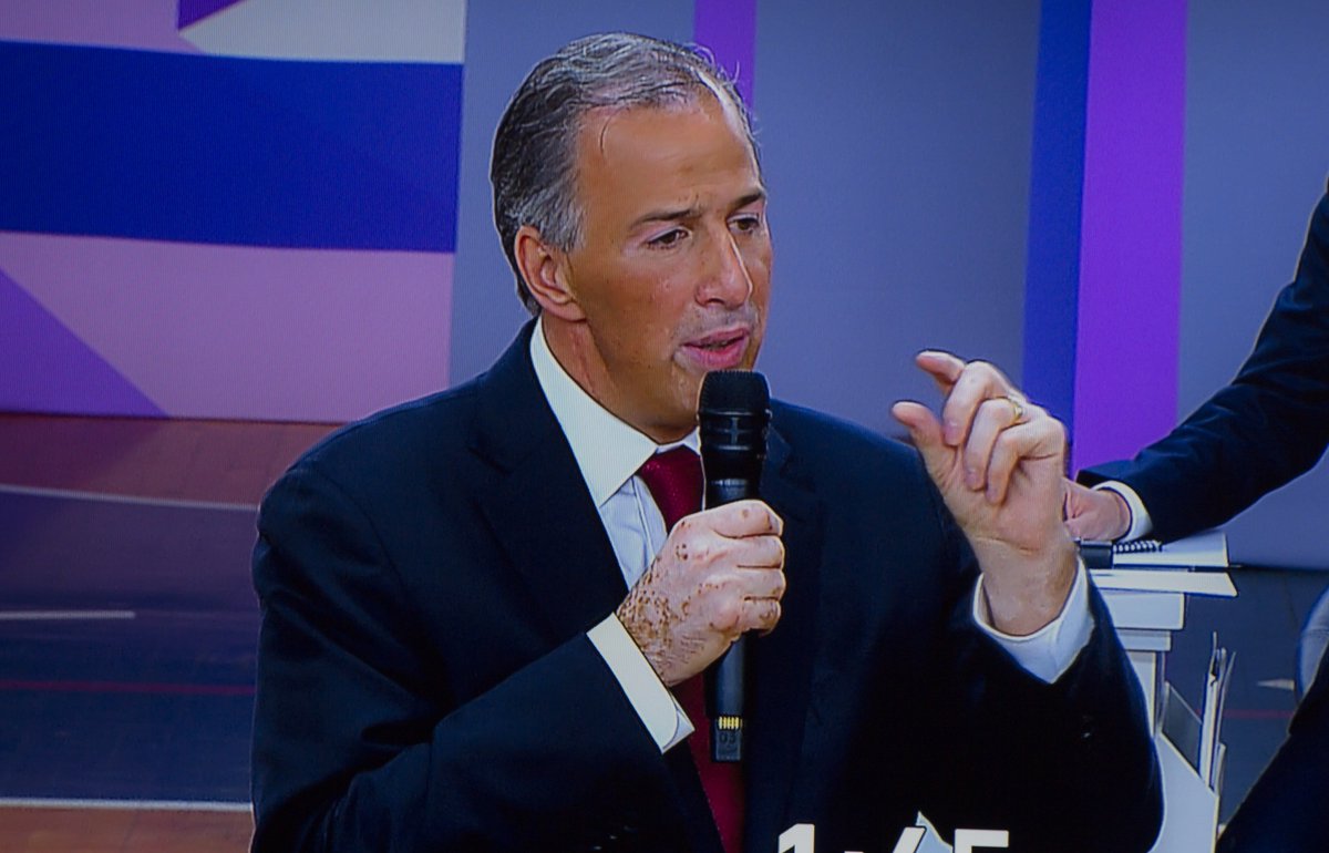 ▶ VIDEO | También se habló de <a href="/JoseAMeadeK/">José Antonio Meade🇲🇽</a> con John Oliver... "no tiene ninguna oportunidad" #Elecciones2018 mile.io/2lzDjEf