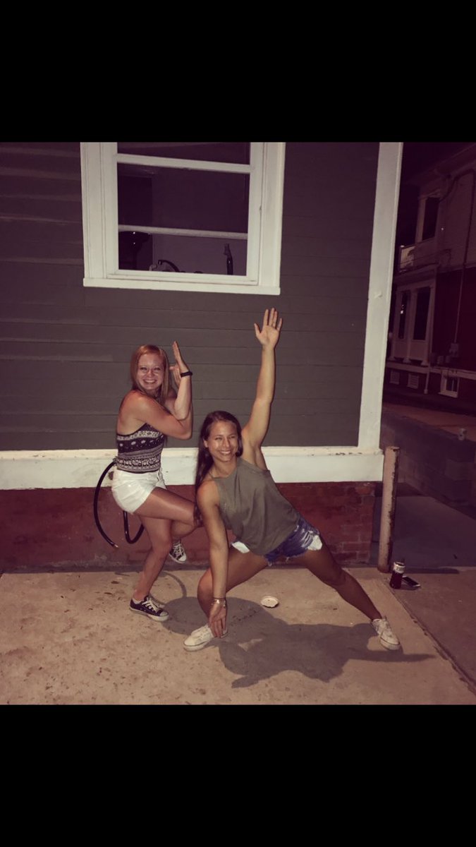 _kat_inthe_hat_'s tweet photo. 7 years of friendship means it will last a life time...so I guess 8years of friendship means you develop the same fashion sense?? https://t.co/lK0MT9LEnK