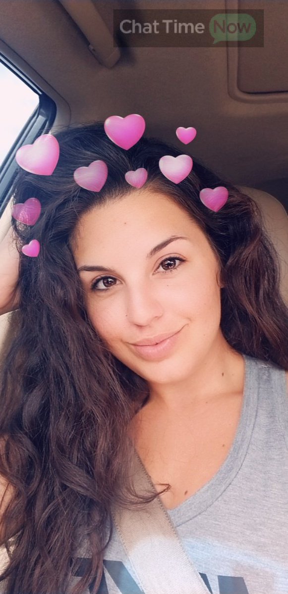 ChatTimeNow's tweet photo. What was the last thing that made you laugh? Share it with the beautiful women broadcasting live on #ChatTimeNow. They all have a great sense of #humor and would love to share their thoughts with you! #cams #chatwithwomen #MondayMotivation https://t.co/DnlRysSpVy https://t.co/exZ9CJ3u8Q