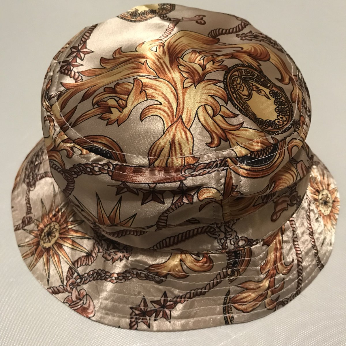 fashionnsaint's tweet photo. Sick ass vintage silk bucket hats! Up on our depop. Link in bio. || FASHION SAINT #vintage #thriftway https://t.co/0RlwSaDrxT