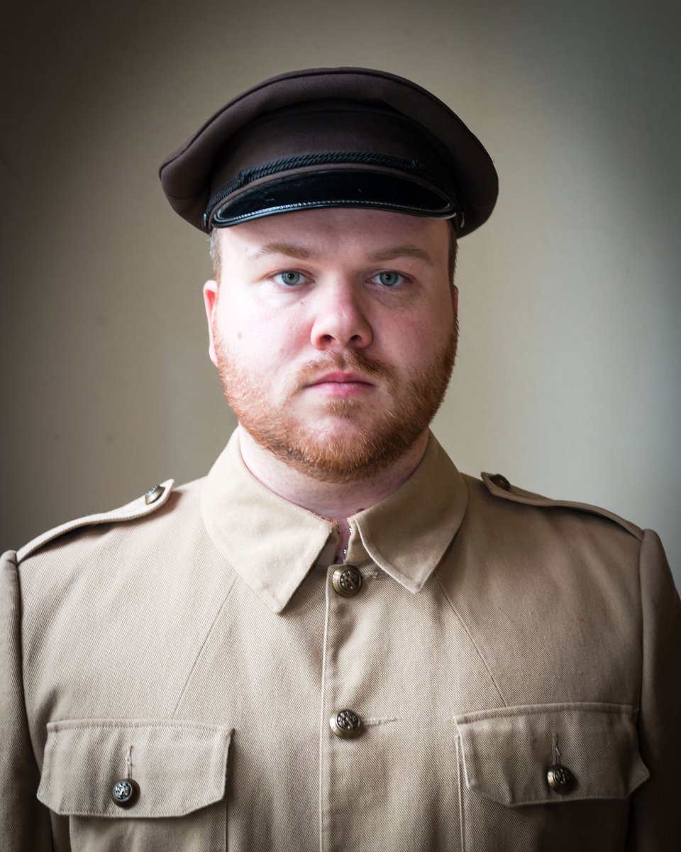 And our Final cast member for Meet the Men of #llandoverycastle @OwenMcCausland plays Sergeant Arthur Knight.'Art' He survived to give testimony of the sinking, and much of our knowledge of the event comes from his Leipzig testimony.
Photos: Marc Bernhard Shows are this Tues/Wed