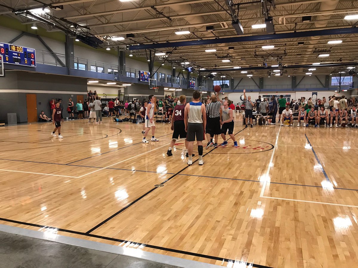 LinnHoops's tweet photo. Varsity won two OT games in final night at Lincoln. It’s been great for our three teams to get out and compete.  Thanks to Coach Moseley, his staff, and the officials for a great summer league!
@BlueTigerbball @CoachMo_LU @GoBlueTigers
#WeGuysNotMeGuys
#OsageCountyGrind https://t.co/5cb0E8Nrtf