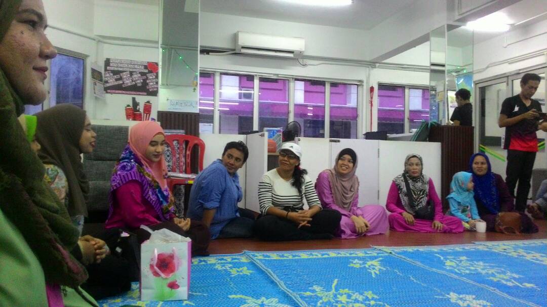 restuintcollege's tweet photo. PROGRAM TAUTAN KASIH
Pelajar Restu International College bersama Gelandangan

Tarikh : 8 JUNE 2018
Hari : Jumaat
Masa  : 3.00 pm - 11.00 pm 
Tempat : Chow Kit, Kuala Lumpur
Anjuran : ISLAMIC ART PANGKOR CLUB RESTU INTERNATIONAL COLLEGE

#RestuInternationalCollege 
#RestuCollege https://t.co/R6qGfznmZF